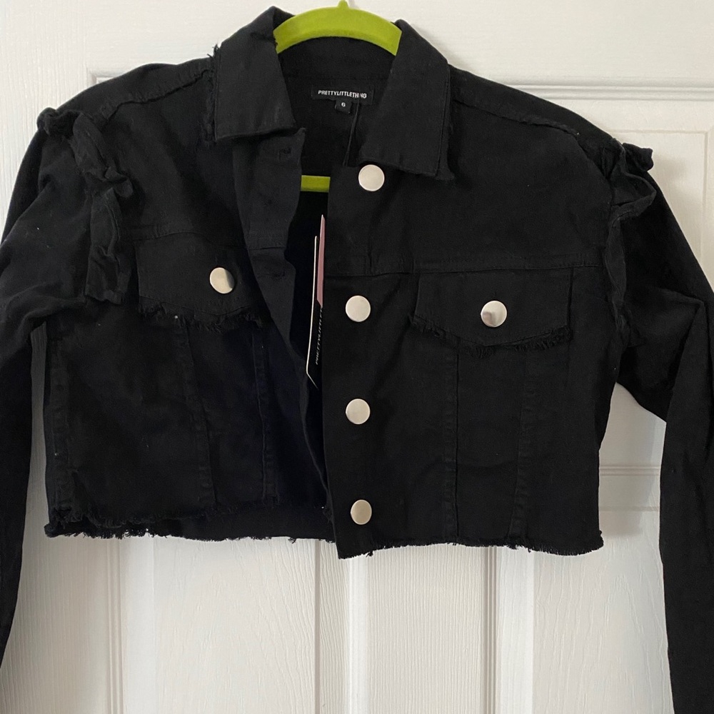 Cropped denim jacket